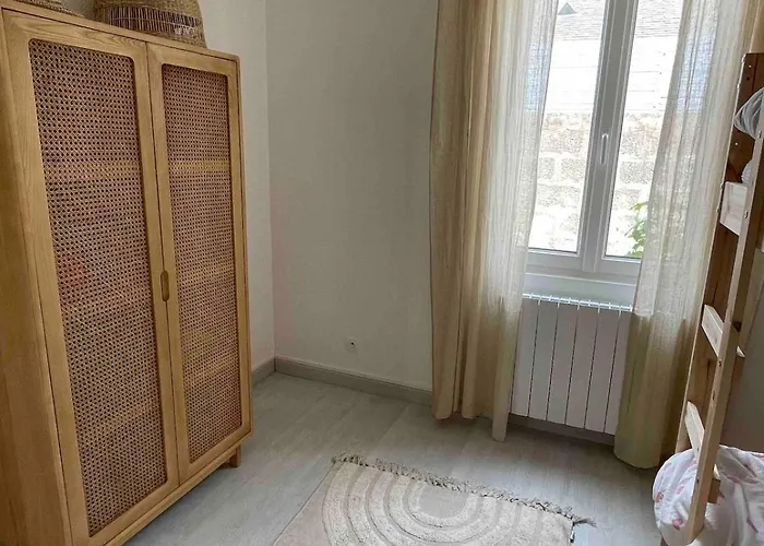 La Petite Bleue, 300 M De La Agon-Coutainville