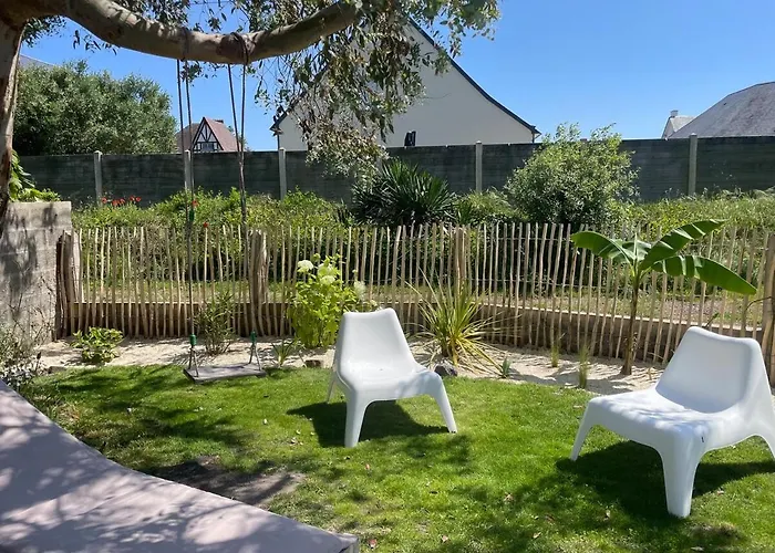 La Petite Bleue, 300 M De La