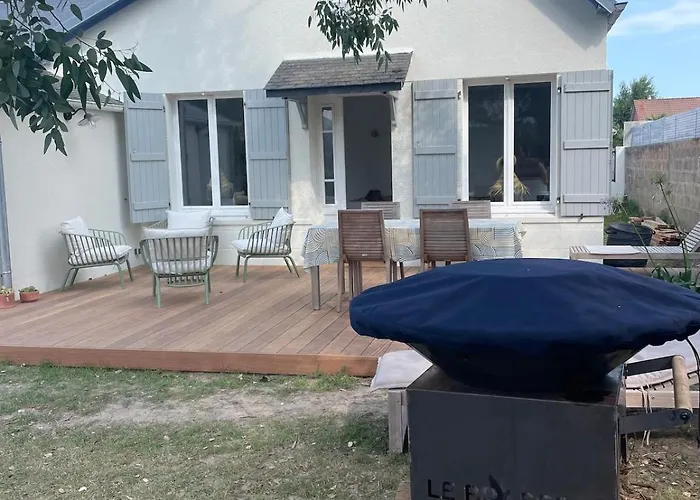 Holiday home La Petite Bleue, 300 M De La Agon-Coutainville