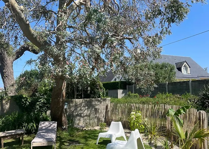 Holiday home La Petite Bleue, 300 M De La Agon-Coutainville